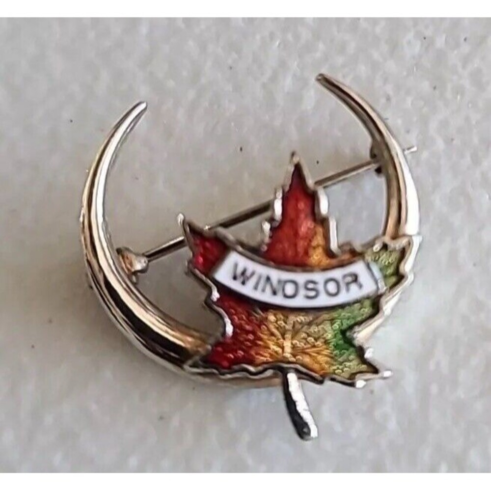 Vintage Windsor Canada Maple Leaf Hard Enamel Lapel Pin Crescent Moon